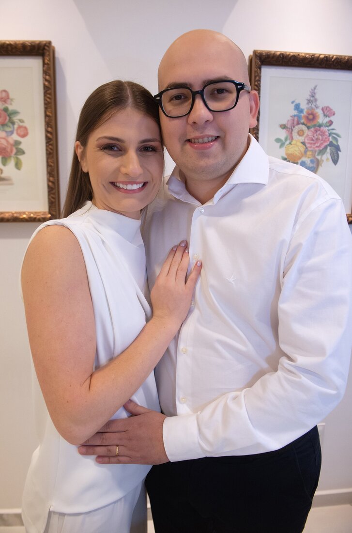 Alissone e Thain&aacute;