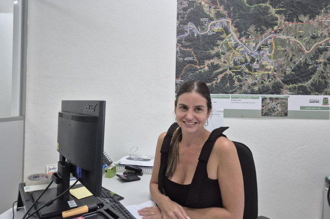 Katiane Zimmermann, Secretaria de Desenvolvimento 
Econ&ocirc;mico Renda e Turismo