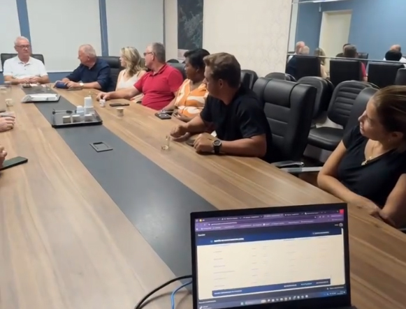 Vereadores receberam, em primeira m&atilde;o, a not&iacute;cia do pacote