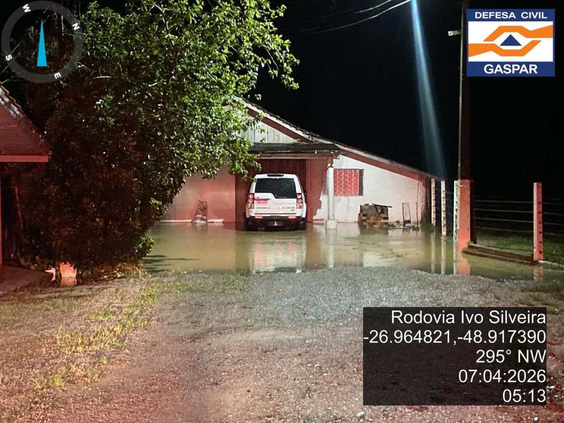 Residência na Rodovia Ivo Silveira