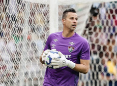 O goleiro F&aacute;bio tornou-se o jogaodor mais velho a atuar em uma partida da Copa Libertadores