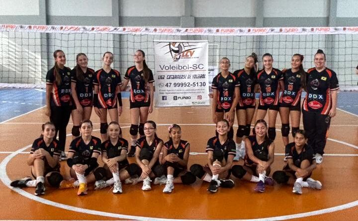 Vôlei Sub-14 garantiu vaga para o regional