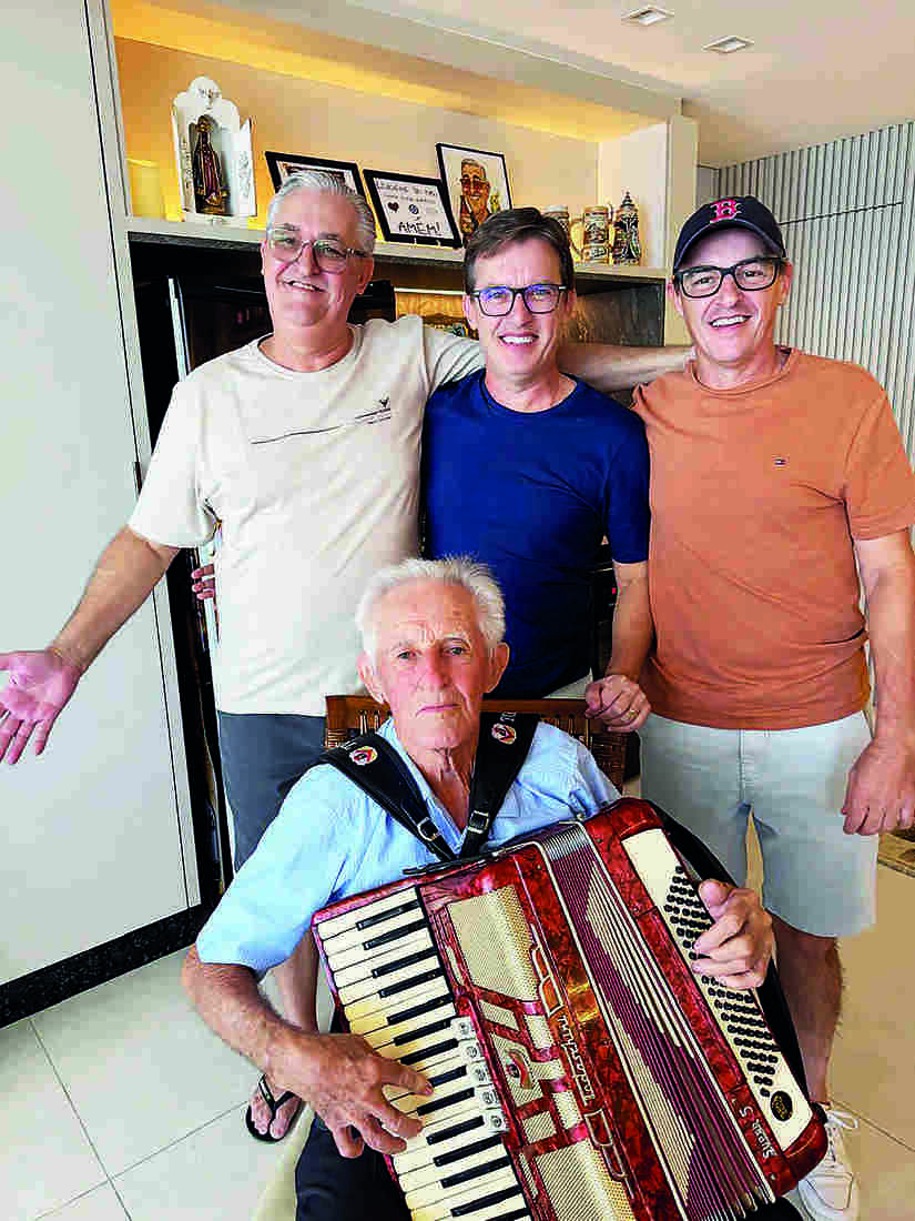 conhecido como Sanfoneiro ou Z&eacute; Ba&uacute;, celebrou seus 87 anos no s&aacute;bado (18)