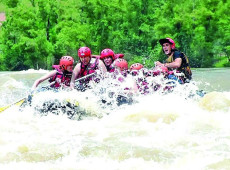 No Vale do Itaja&iacute;, a adrenalina fica por conta das corredeiras e quedas d&rsquo;&aacute;gua