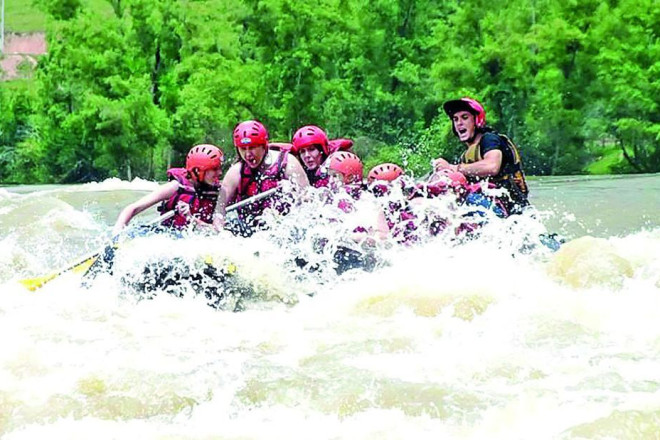 No Vale do Itaja&iacute;, a adrenalina fica por conta das corredeiras e quedas d&rsquo;&aacute;gua