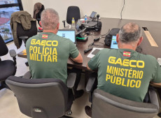 Policiais cumpriram mandados de busca e apreens&atilde;o