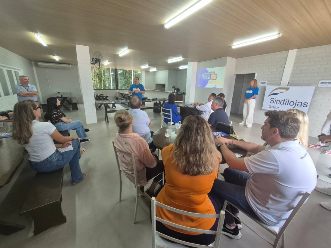 Representantes do setor e comerciantes participaram do lançamento da campanha 