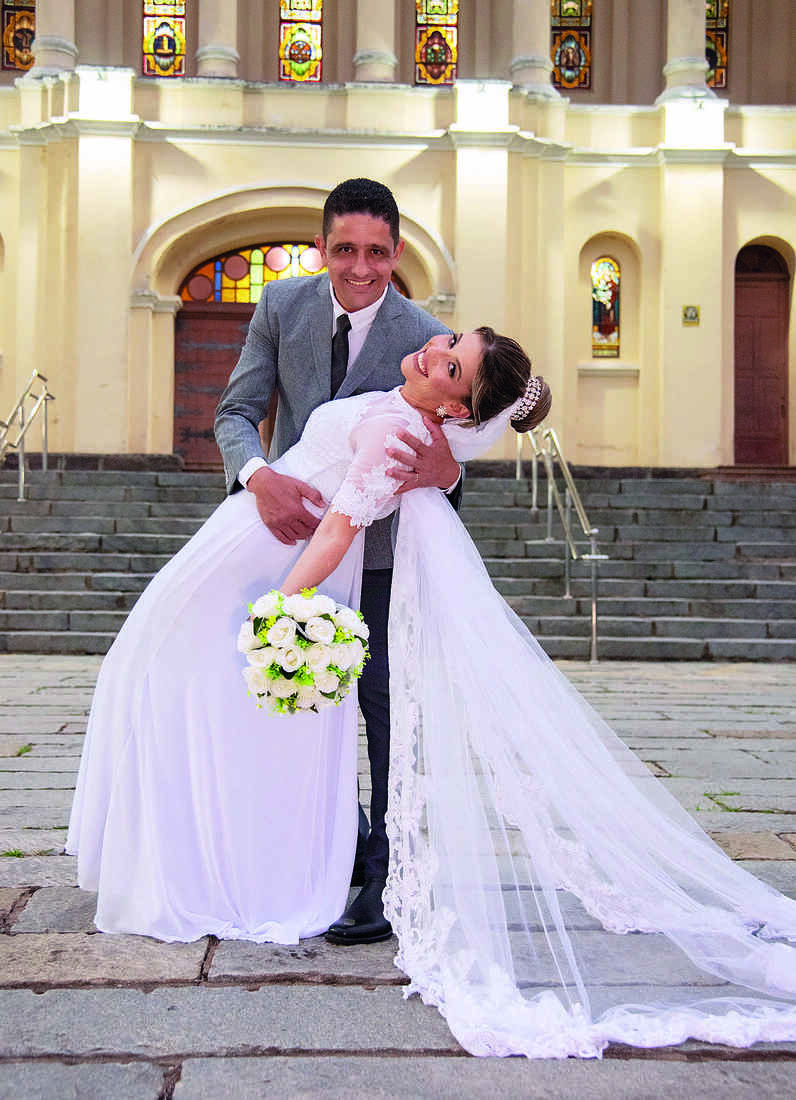 Naiana Paula Nunes dos Santos e Cleiton Pereira dos Santos