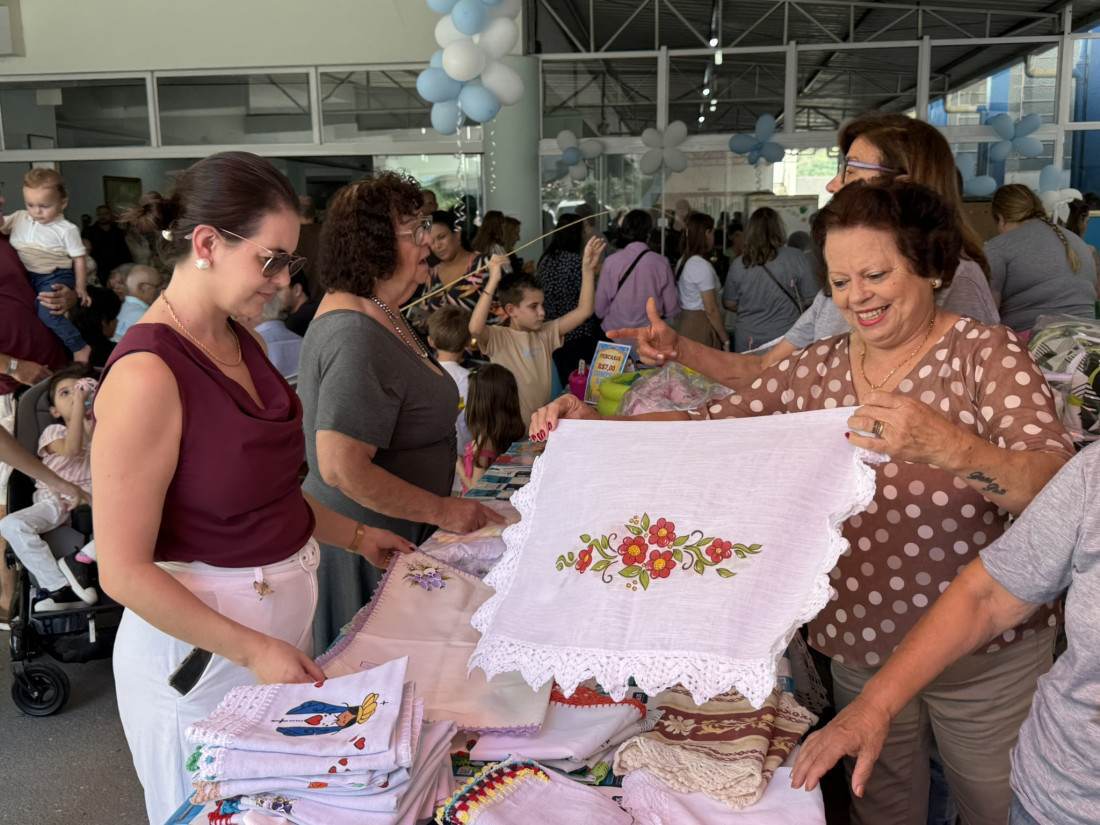O Clube de M&atilde;es vai estar presente com seu artesanato