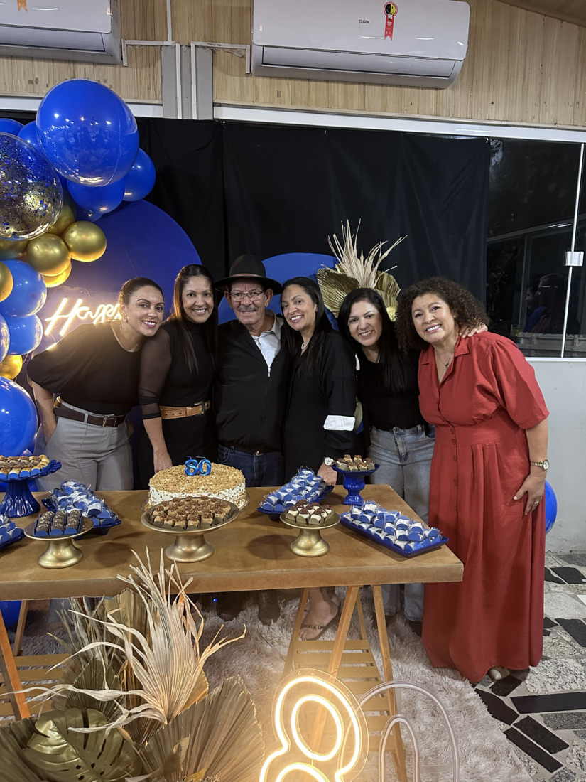 Abel Corr&ecirc;a dos Santos celebrou seus 80 anos no dia 30 de abril, em uma comemora&ccedil;&atilde;o marcada com muito carinho. O aniversariante esteve rodeado pelas filhas, netos e amigos, vivendo momentos de alegria e gratid&atilde;o pela data t&atilde;o significativa.