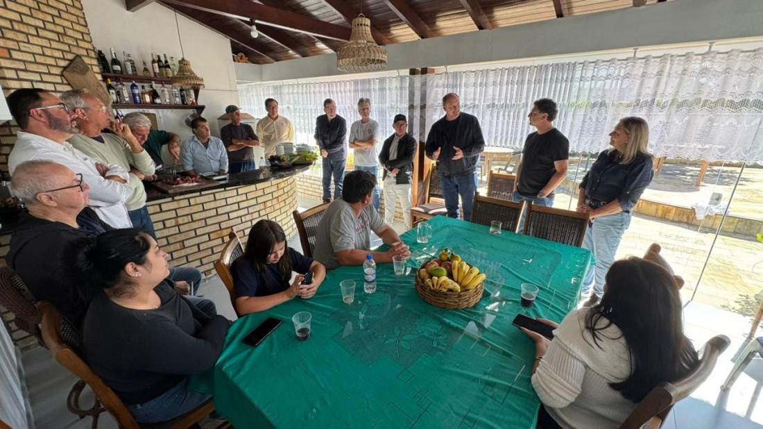 Encontro reuniu lideranças de Gaspar em torno dos dois parlamentares