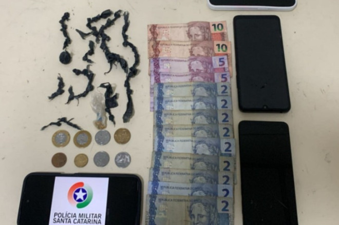 A pris&atilde;o aconteceu na rua Olga Bohn e a PM chegou ao local ap&oacute;s den&uacute;ncia.