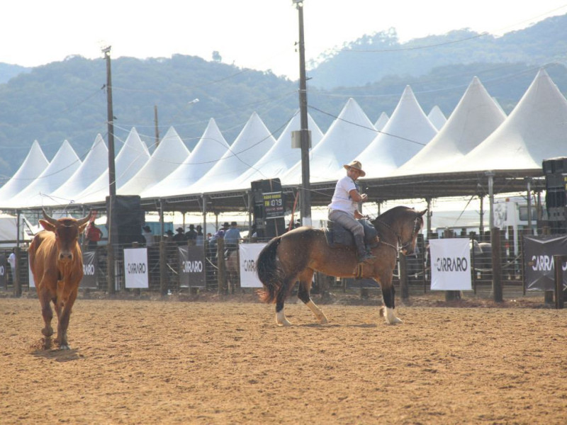 Provas campeiras no 42&ordm; Rodeio do CTG Cora&ccedil;&atilde;o do Vale