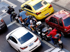 Mortes envolvendo moto aumentam com expans&atilde;o da economia de aplicativo