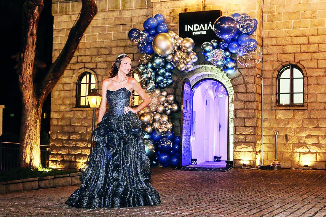 Uma noite m&aacute;gica celebrou os 15 anos da Sofia Santos Testoni
