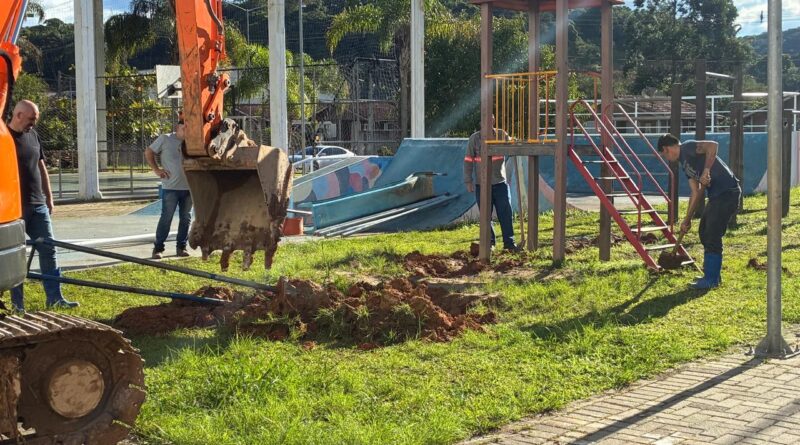 O novo parque infantil contar&aacute; com estrutura moderna e resistente