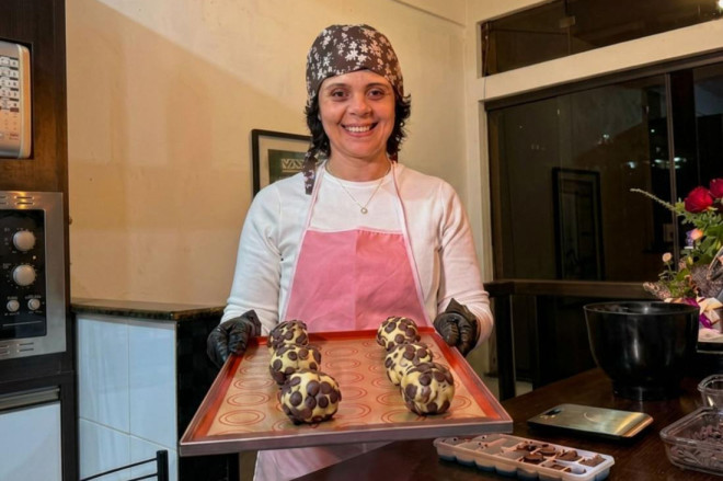 Ap&oacute;s diagn&oacute;stico de c&acirc;ncer de mama, moradora de Blumenau cria marca de cookies