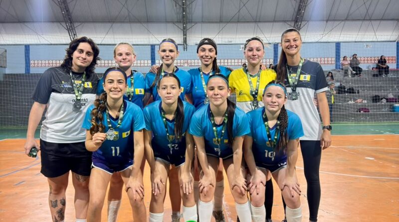 as atletas garantem a segunda coloca&ccedil;&atilde;o nas duas categorias durante as disputas realizadas no &uacute;ltimo fim de semana.