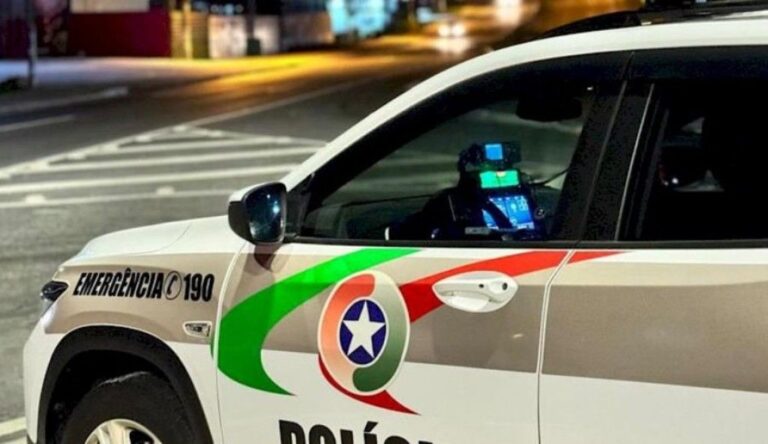 Homem de 55 anos teria invadido a casa da ex-companheira durante a madrugada por não aceitar o término do relacionamento