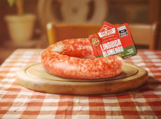 Diversas empresas catarinenses produzem hoje a lingui&ccedil;a Blumenau