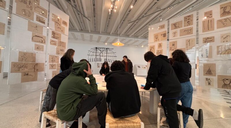 A iniciativa teve como objetivo ampliar o acesso à cultura, estimular o protagonismo dos participantes e proporcionar novas oportunidades de convivência e desenvolvimento pessoal.
