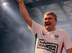 Com a frase-tema da Sele&ccedil;&atilde;o Brasileira na Copa, Ant&iacute;dio lan&ccedil;ou-se pr&eacute;-candidato ao Senado