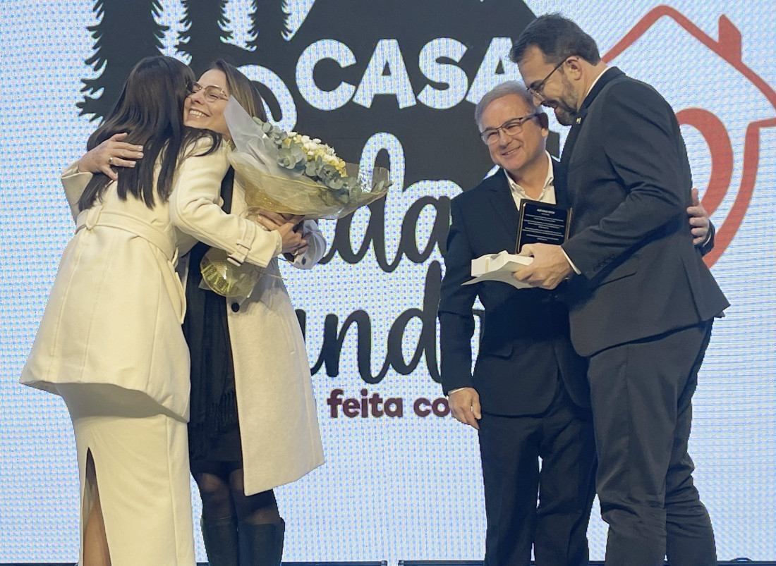 O reconhecimento a quatro d&eacute;cadas de servi&ccedil;os prestados a Gaspar como empreendedor