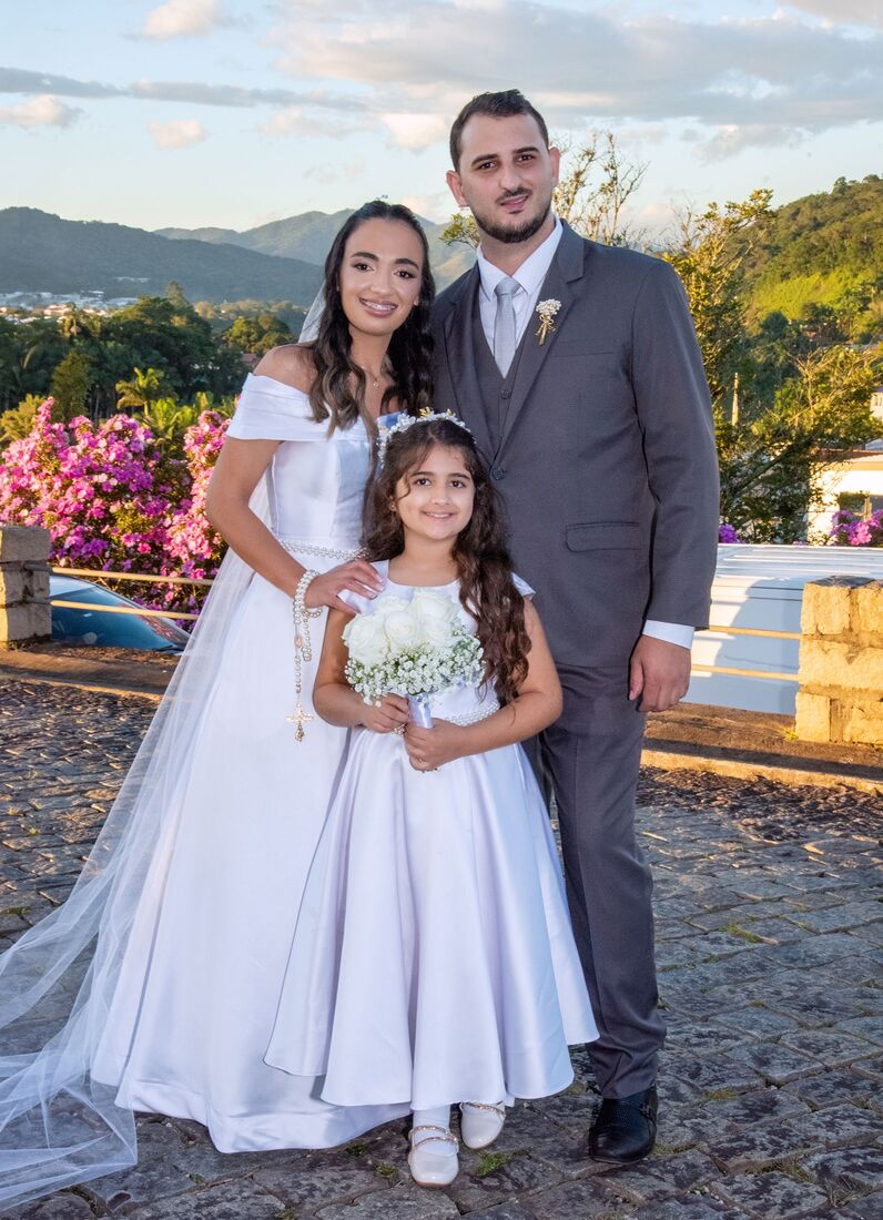 Andreza e Gustavo celebraram sua uni&atilde;o no dia 12 de junho