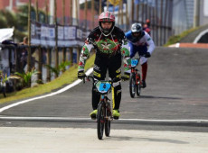 J&uacute;nior Luiz Pereira representa Gaspar em evento de ciclismo em Cuiab&aacute;