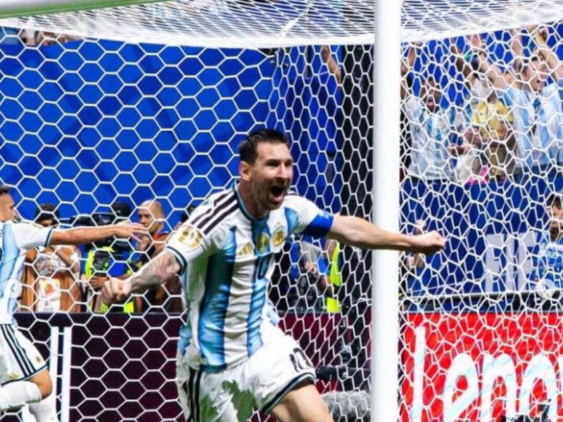 A Argentina de Lionel Messi enfrenta a Su&iacute;&ccedil;a no &uacute;ltimo confronto desta fase