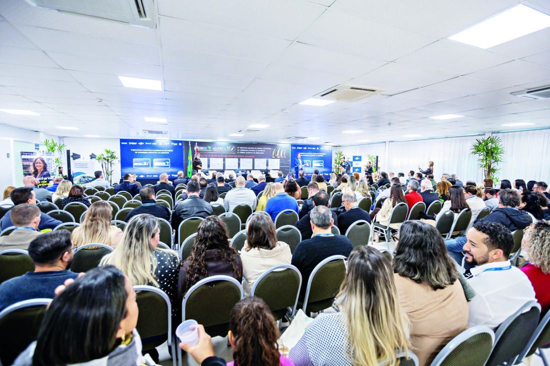 Em discursos, autoridades destacaram a relev&acirc;ncia dos jornais para a informa&ccedil;&atilde;o com credidibilidade