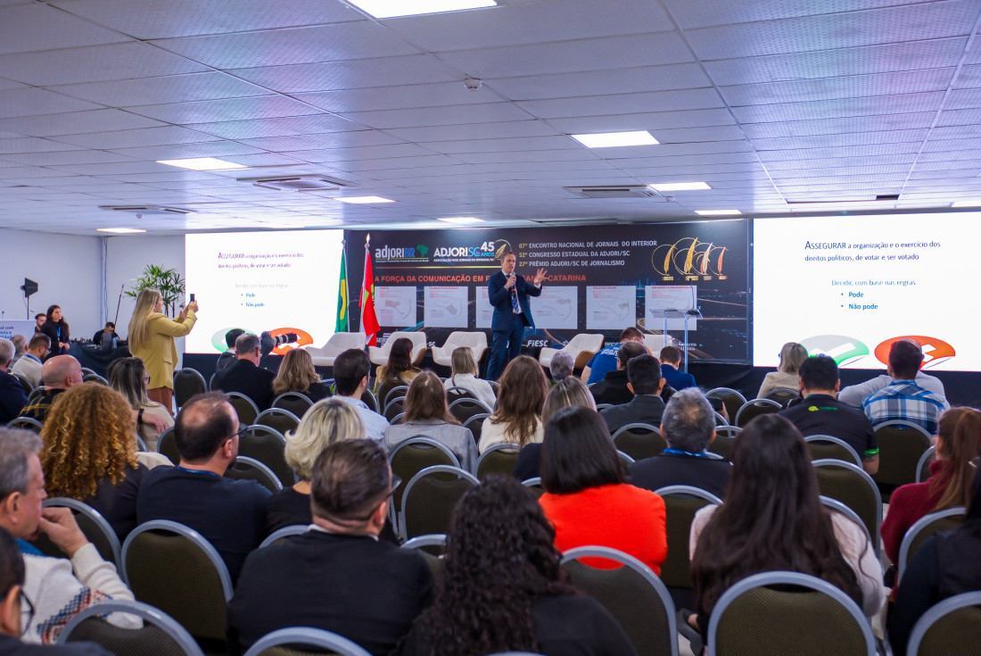 Gonsalo Ribeiro (TRE-SC) fez uma retrospectiva das elei&ccedil;&otilde;es no Brasil