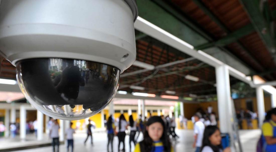Entre os objetivos da nova política estão a prevenção de situações de risco dentro e no entorno das unidades, a proteção do patrimônio público e o fortalecimento da cultura da prevenção nos serviços municipais.