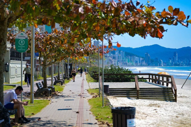 Calor fora de &eacute;poca vai dar lugar &agrave; frente fria e chuva nas pr&oacute;ximas horas