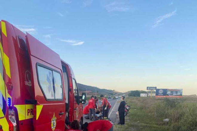Bombeiros atenderam a duas v&iacute;timas no local