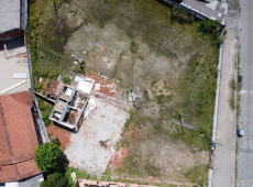 A &aacute;rea foi doada pela Associa&ccedil;&atilde;o de Moradores da Rua S&atilde;o Pedro (AMBSP) com a finalidade exclusiva de receber a nova unidade de educa&ccedil;&atilde;o infantil.