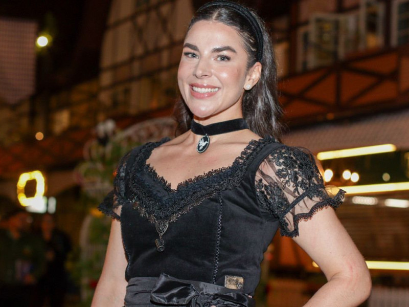 Jaqueline Yara Costa
