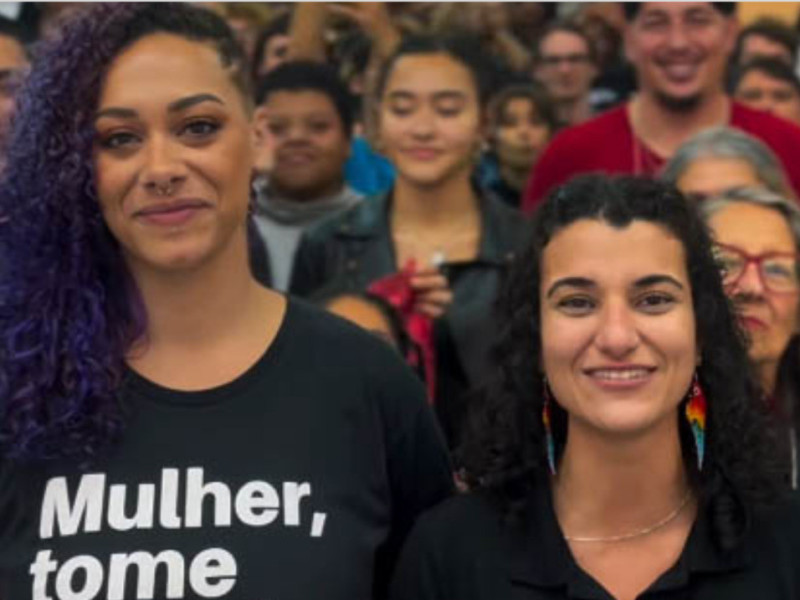 La&iacute;s Chaud (&agrave; direita) e Nath&aacute;lia Melo concorrem pelo Unidade Popular ao Governo de Santa Catarina