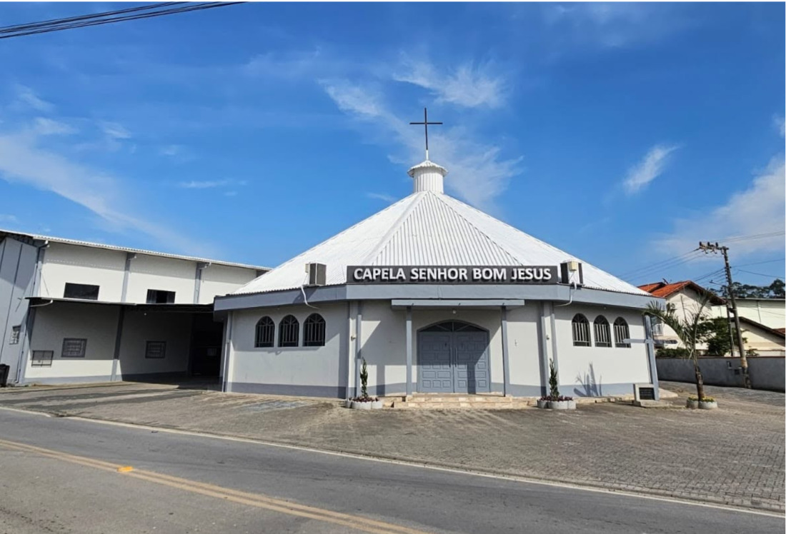 A pequena igreja deve receber um bom número de fiéis para a missa em honra à padroeira (Fotos: divulgação)