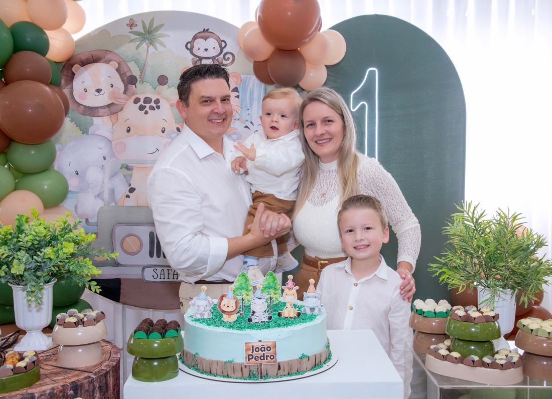Jo&atilde;o Pedro Nascimento comemorou seu 1&ordm; anivers&aacute;rio