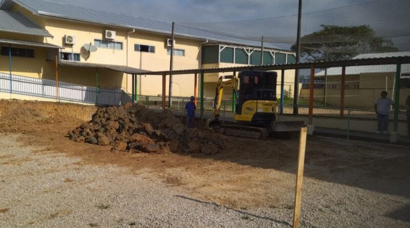 As novas salas serão construídas no modelo modular pré-fabricado, sistema que permite maior agilidade na execução, além de proporcionar ambientes planejados para oferecer segurança, conforto e condições adequadas para as atividades pedagógicas. 