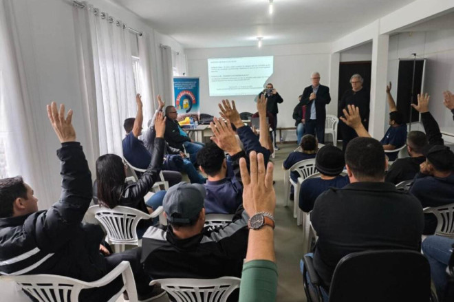 Trabalhadores aprovaram a proposta patronal em assembleia