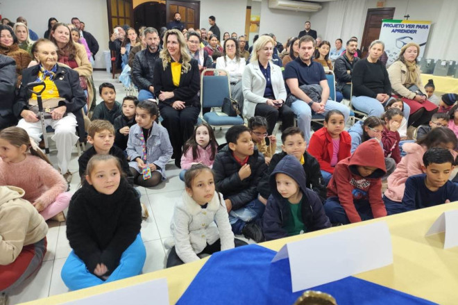 Evento reuniu pais, filhos, diretoria do Lions e parceiros do programa