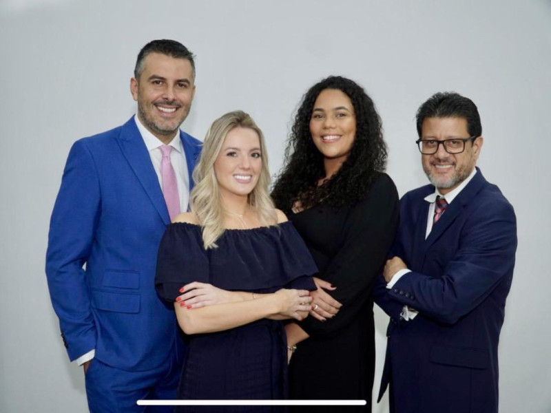 Roberto Pereira vende participa&ccedil;&atilde;o na Cruz e Pereira Advogados; Edson Rodrigues da Cruz e Andressa Heiler Costa seguem &agrave; frente do escrit&oacute;rio
