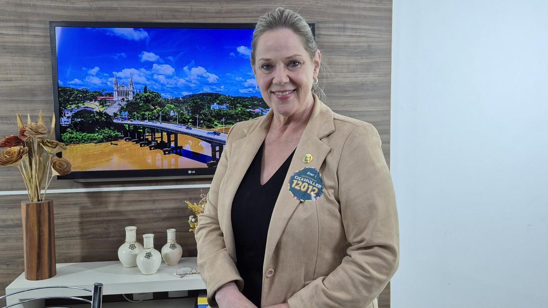 candidata a deputada estadual Ci&ccedil;a Muller (PDT)