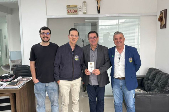 Ismael, tem atuado na defesa da educa&ccedil;&atilde;o e das comunidades terap&ecirc;uticas em Bras&iacute;lia
