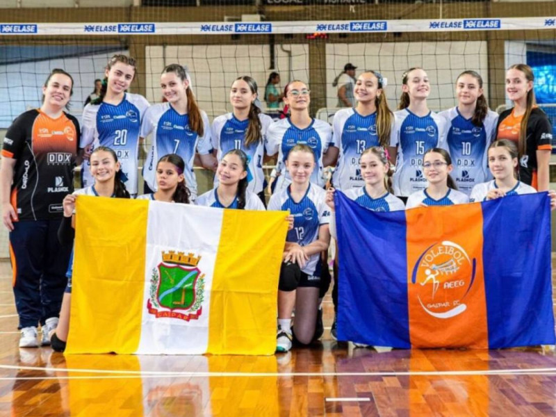 A equipe feminina de v&ocirc;lei vai a Tubar&atilde;o para a disputa da 3&ordf; etapa do campeonato estadual