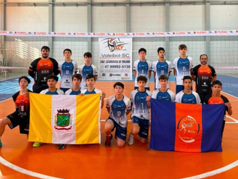 O v&ocirc;lei masculino entra em quadra no fim de semana para a disputa em Pinhalzinho