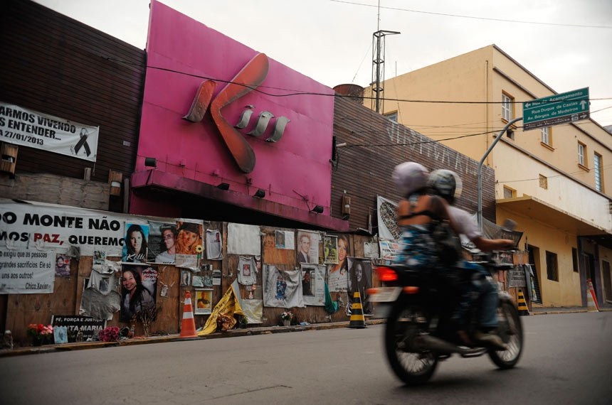 O local da tragédia foi demolido e hoje está sendo erguido um memorial
