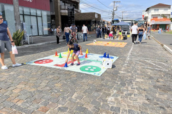 O Doming&atilde;o no Centro &eacute; realizado pela Prefeitura de Gaspar, por meio da Secretaria de Desenvolvimento Econ&ocirc;mico, Renda e Turismo e ocupa a regi&atilde;o central da cidade das 9h &agrave;s 16h, com entrada gratuita.

